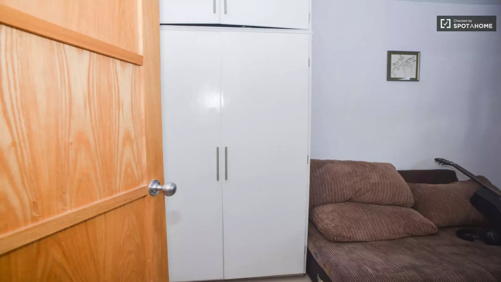Room Aldrington Road in Greater London