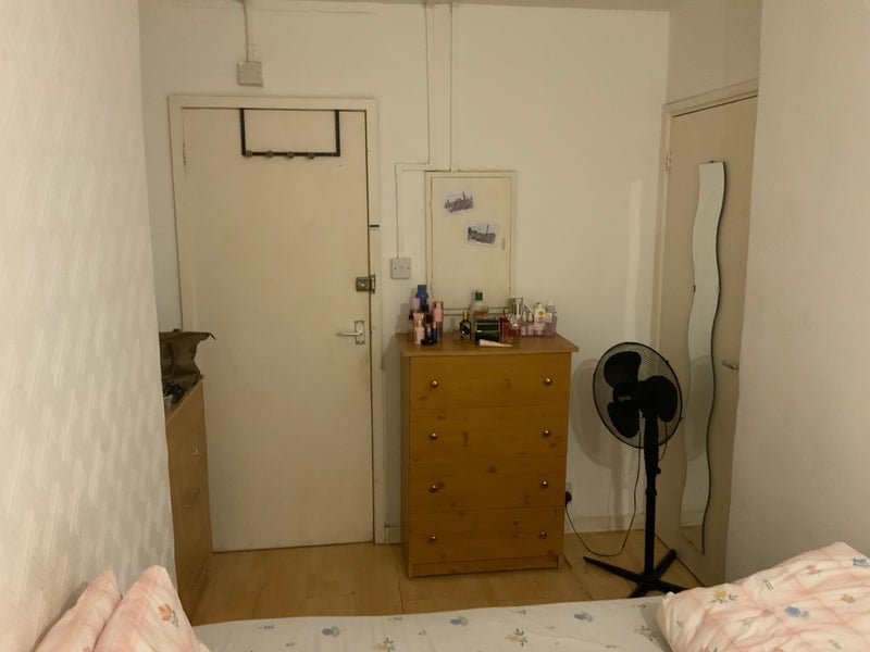 Room Worgan Street in Greater London