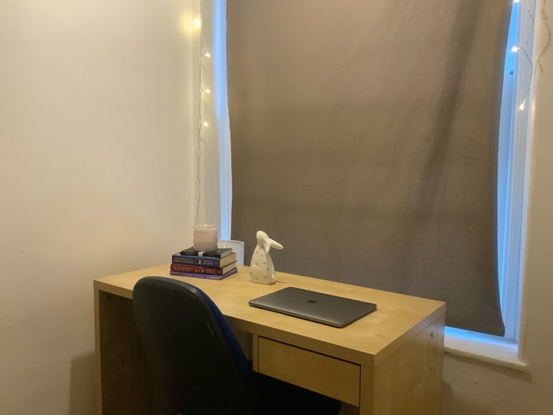 Room Worgan Street in Greater London