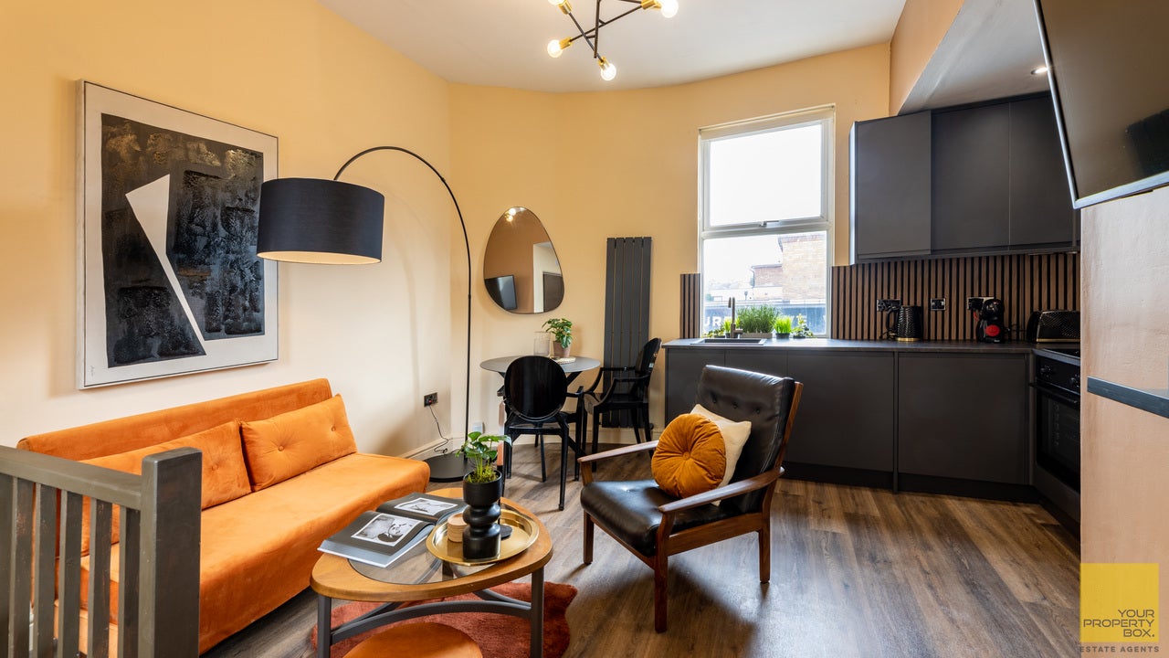 Flat Barbourne Road in Worcester