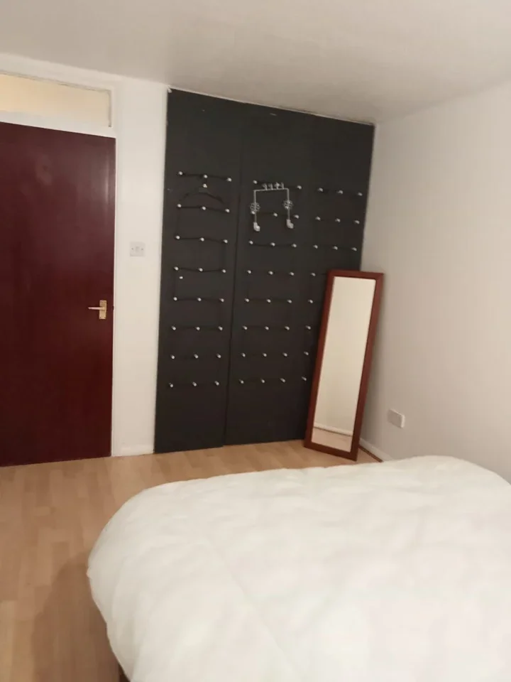 Flat Mulberry Close in Luton