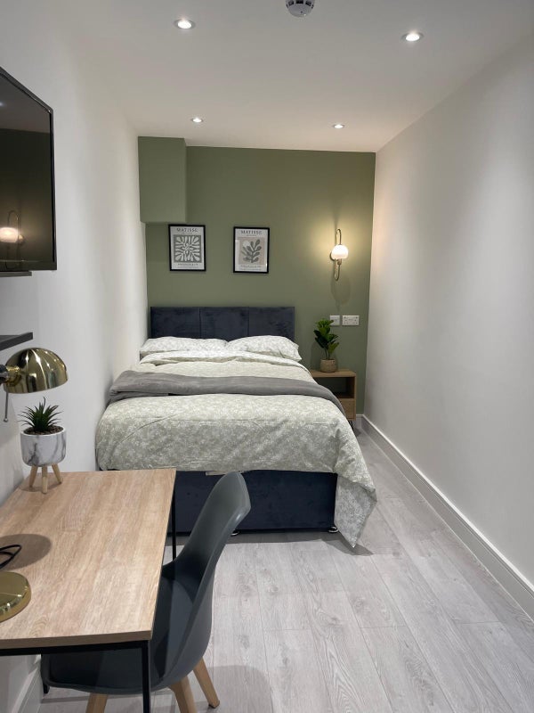 Room Gresham Street in Coventry