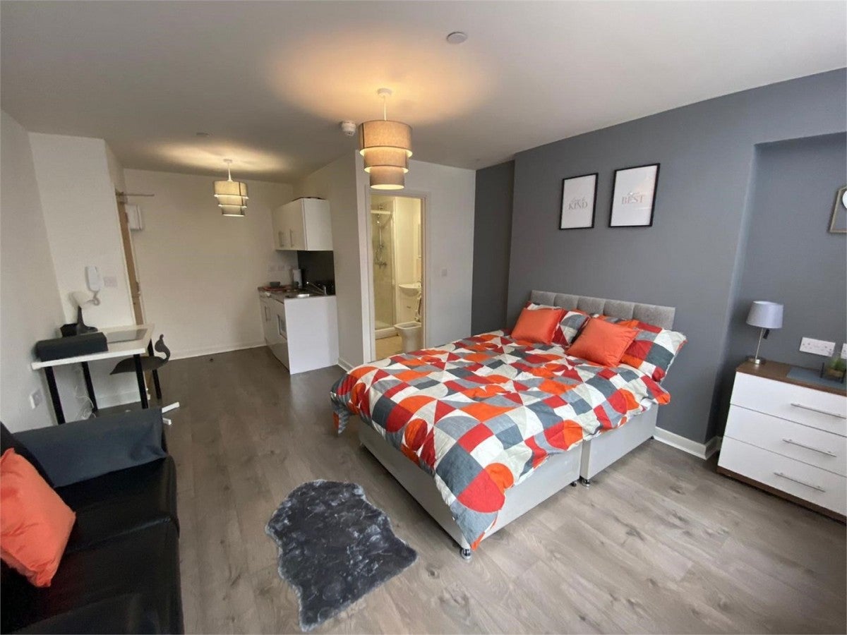 Flat Fawcett Street in Sunderland
