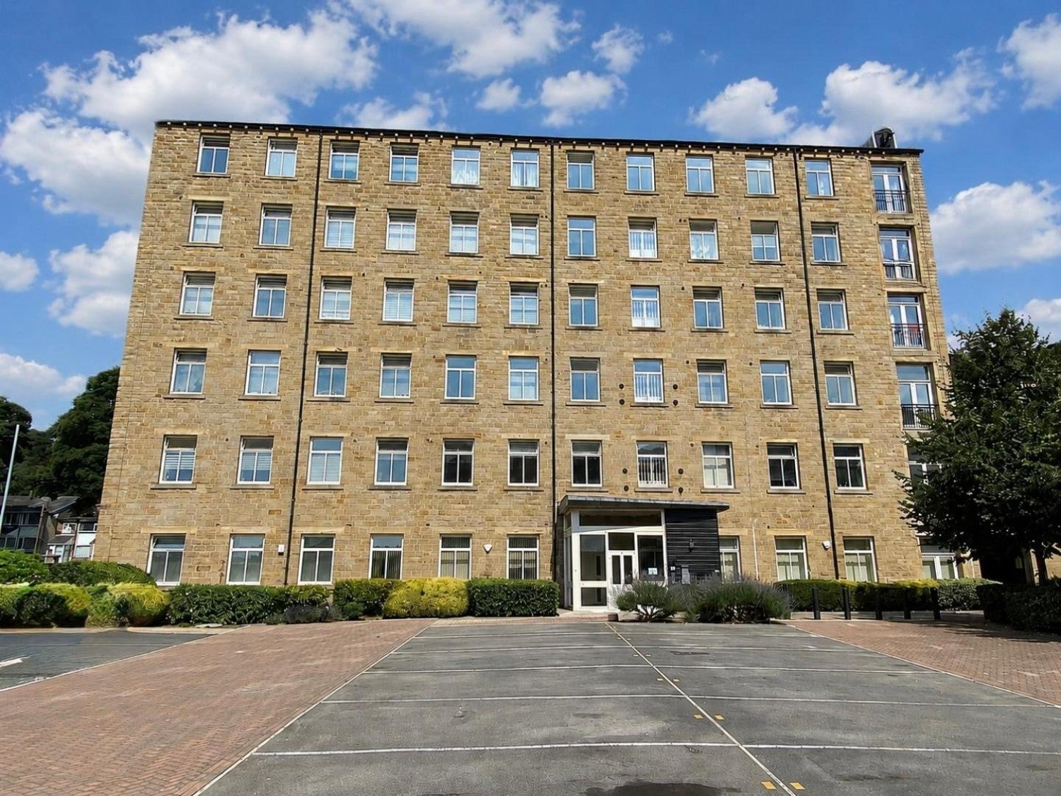 Flat Textile Street in Kirklees