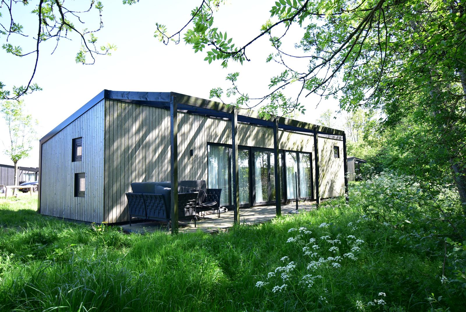Huis Buitengronden 7 77 in Zwartewaal
