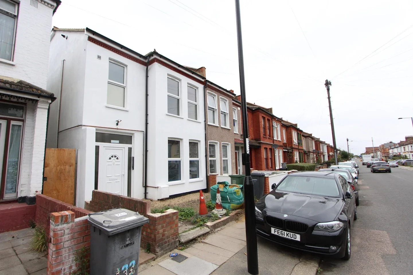Flat Torridon Road in Greater London