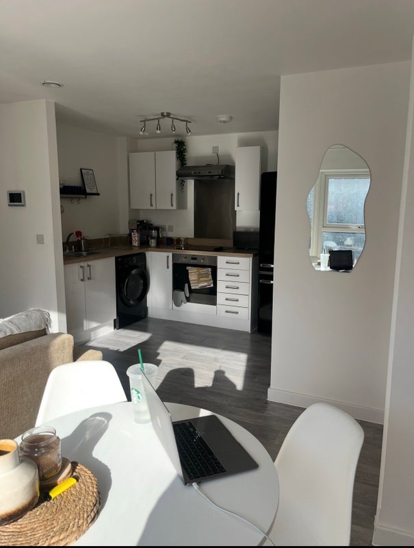 Room Blackfriars Road in Salford