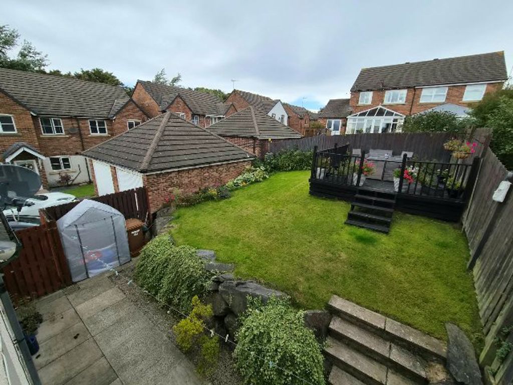 House Redshaw Avenue in Barrow-in-Furness