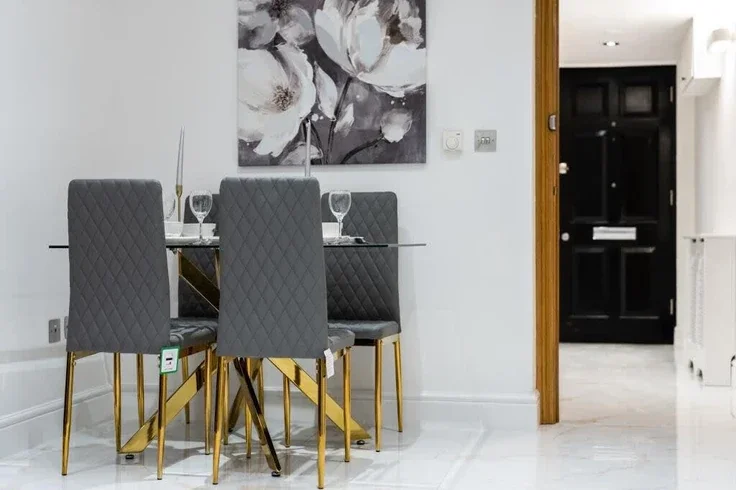 Flat Westbourne Terrace in City of Westminster