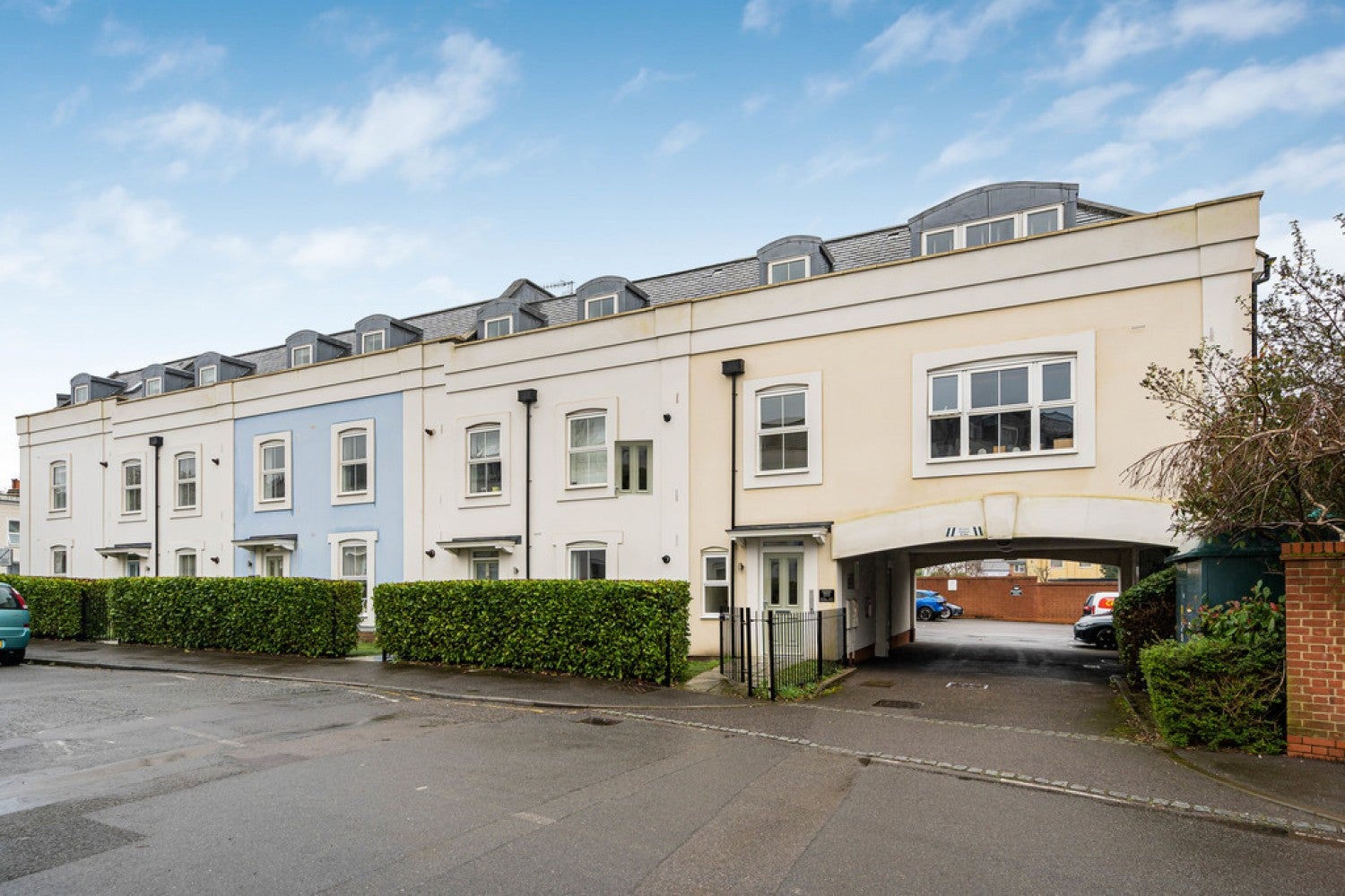 Flat Warren Road in Reigate and Banstead
