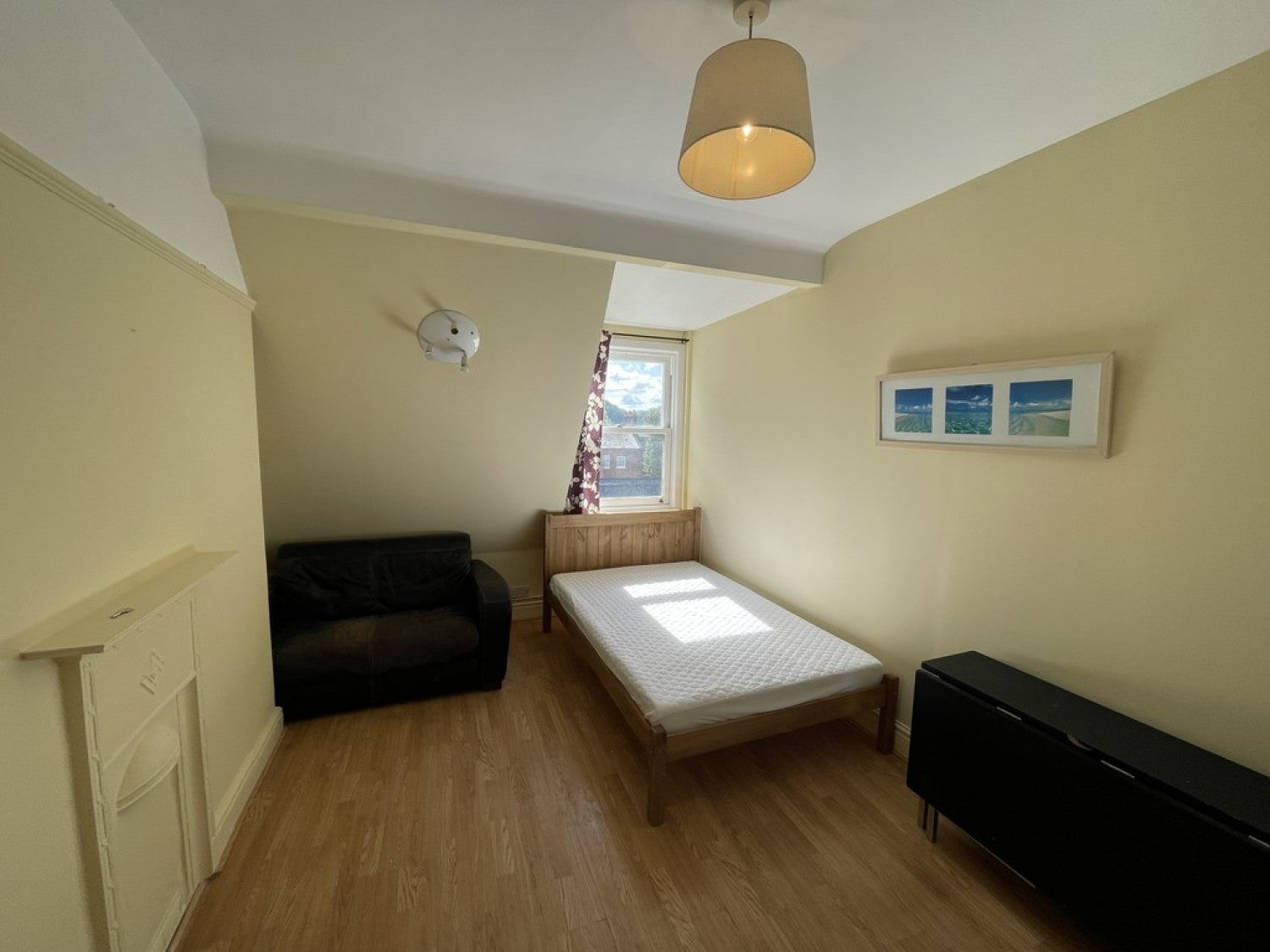 Flat Jewry Street in Winchester