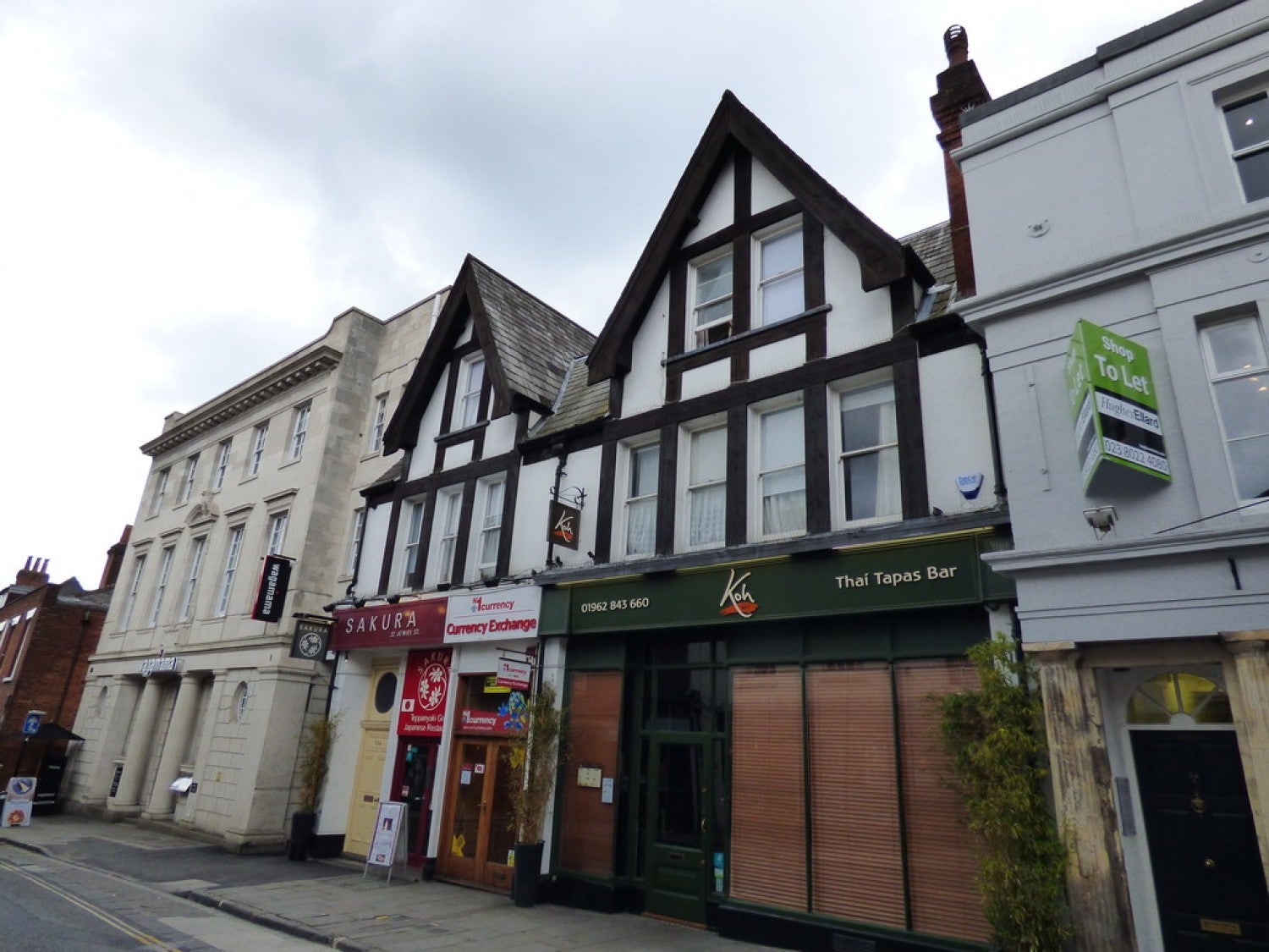 Flat Jewry Street in Winchester