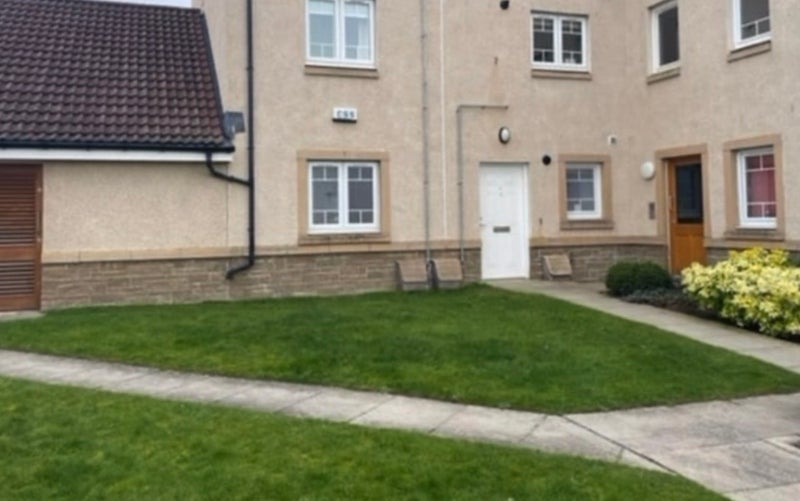 Flat Whitehouse Gardens in Newtongrange