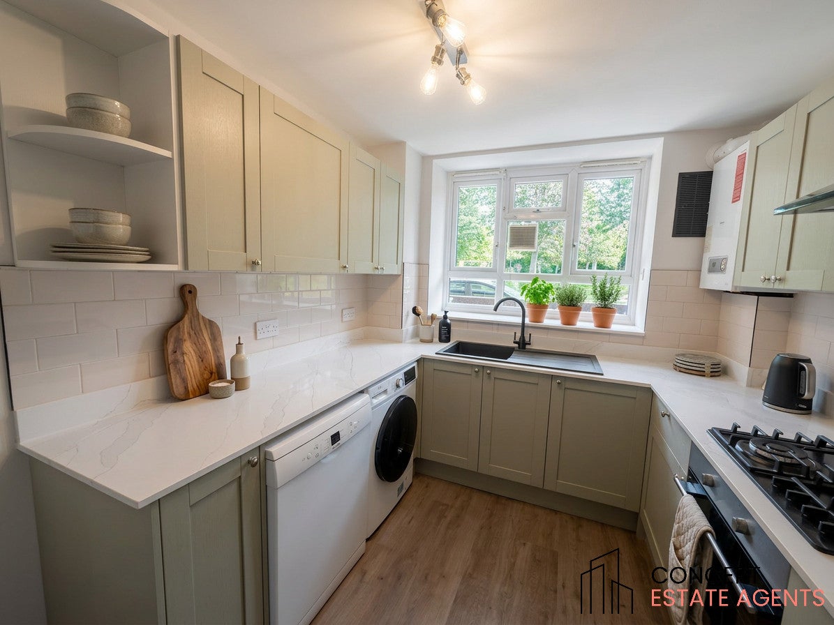 Flat Aldrington Road in Greater London