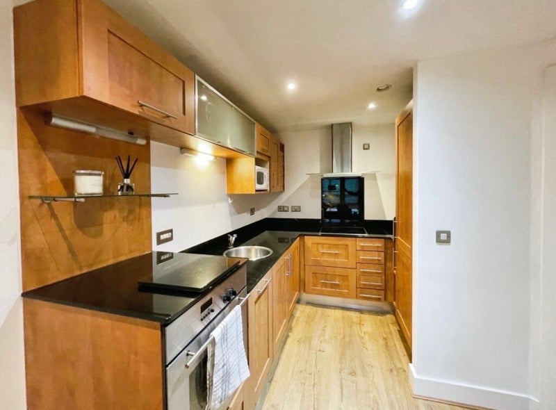 Room Chadwick Street in Leeds