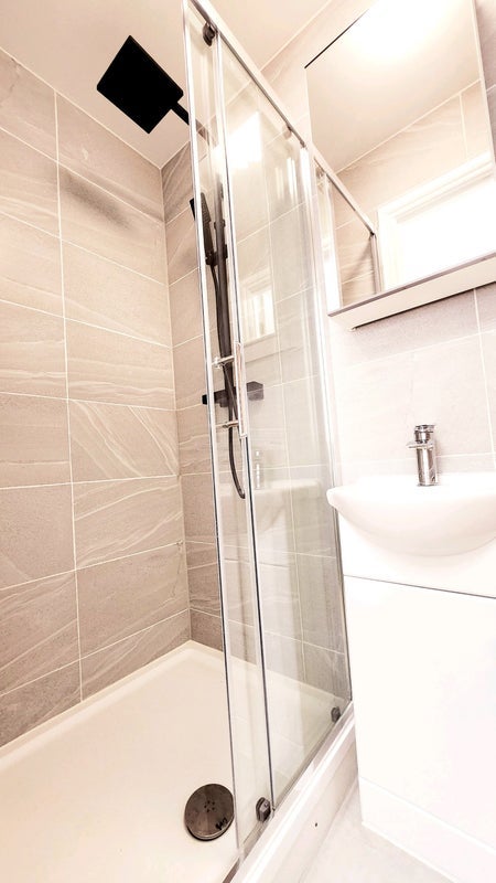 Room Moordown in Greater London
