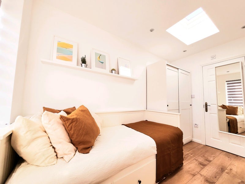 Room Moordown in Greater London