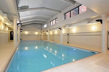 Flat Cromwell Crescent in Greater London