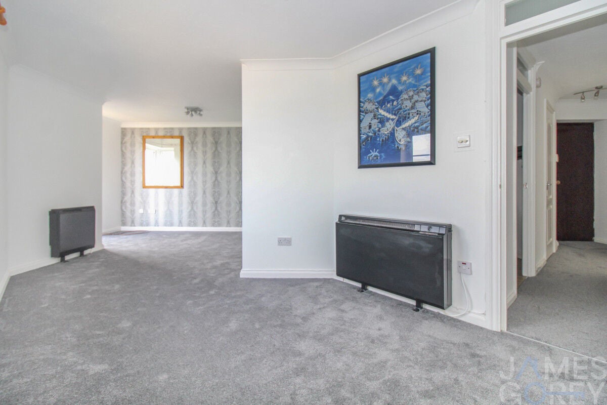Flat Thamesbank Place in Greater London