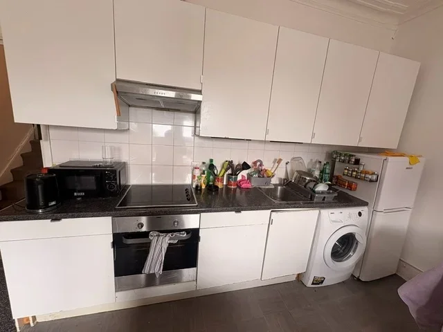 Flat Whittington Road in Greater London