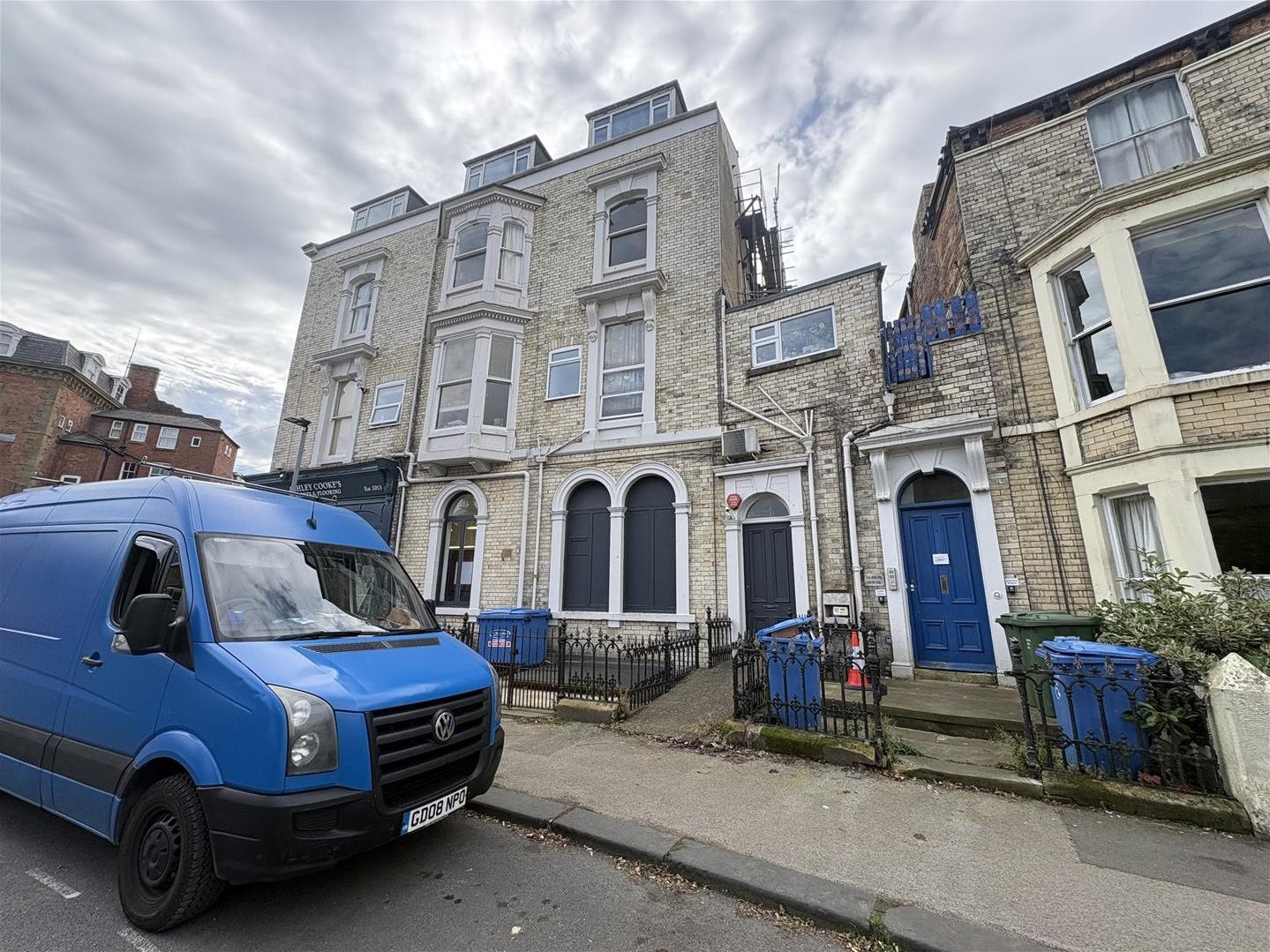 Flat Albion Crescent in Scarborough