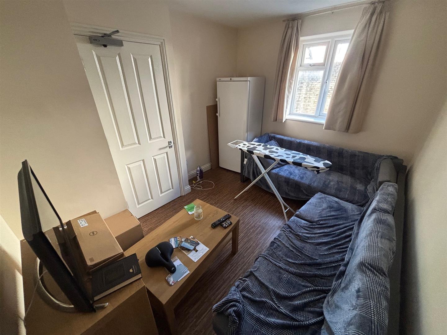 Room Gloucester Place in Cheltenham