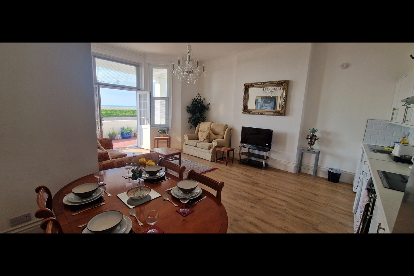 Flat Marine Parade in Worthing