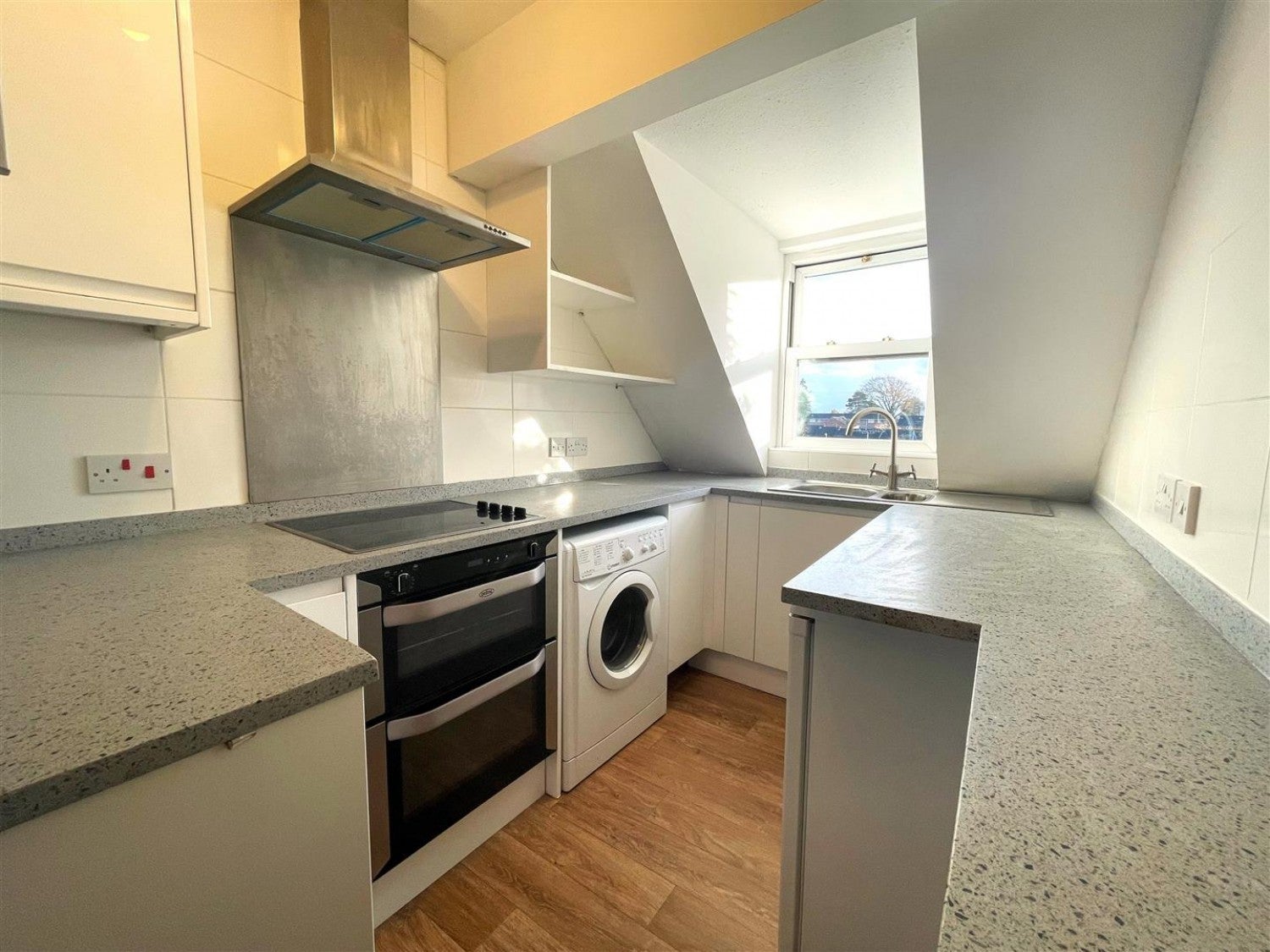 Flat Lysons Road in Rushmoor