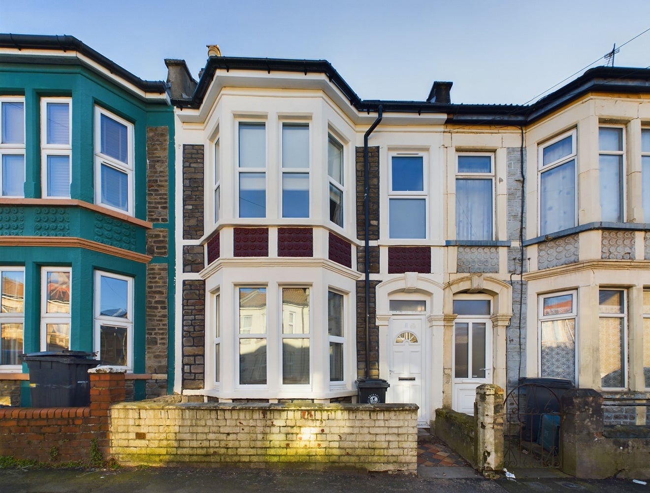 Flat Cooksley Road in Bristol
