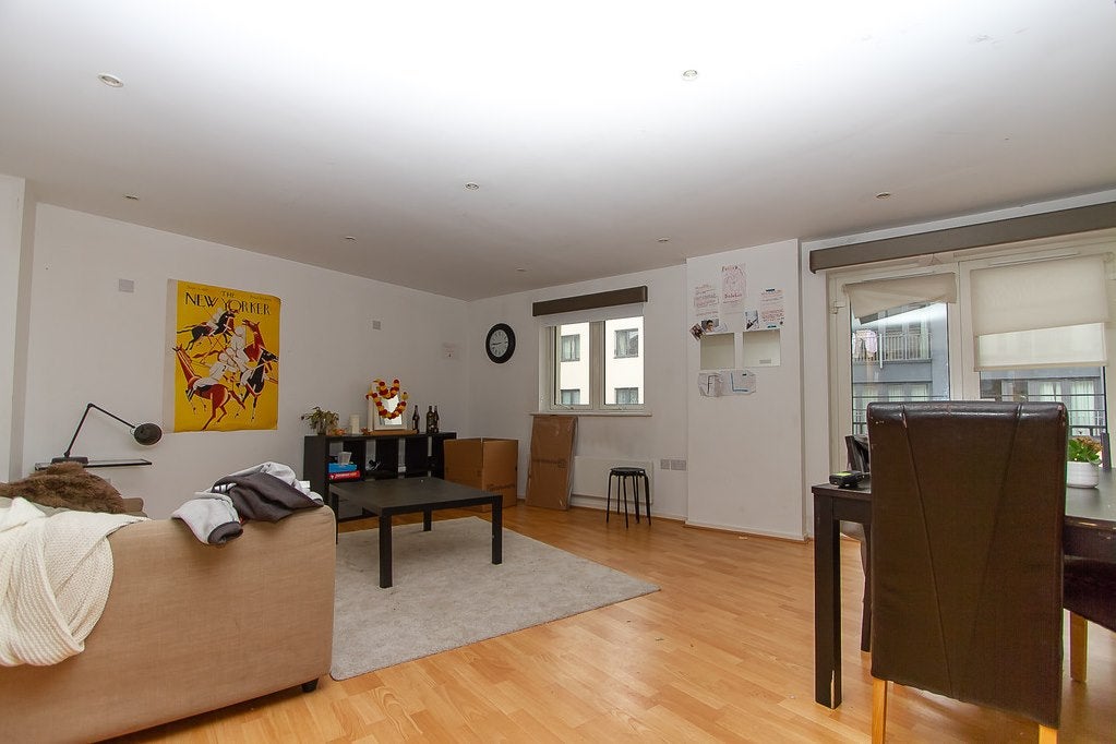 Flat Parade in Royal Leamington Spa