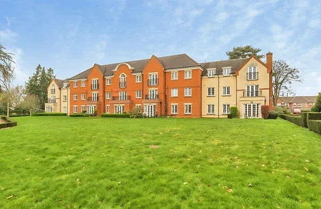 Flat Greenhill in Cherwell District