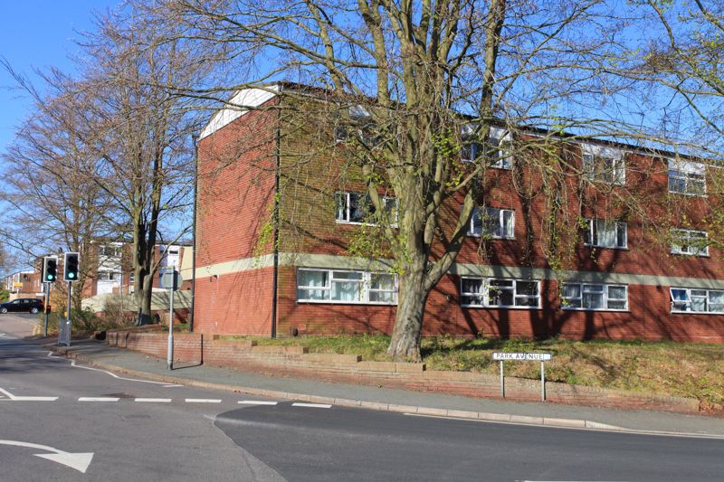 Flat Park Avenue in Madeley