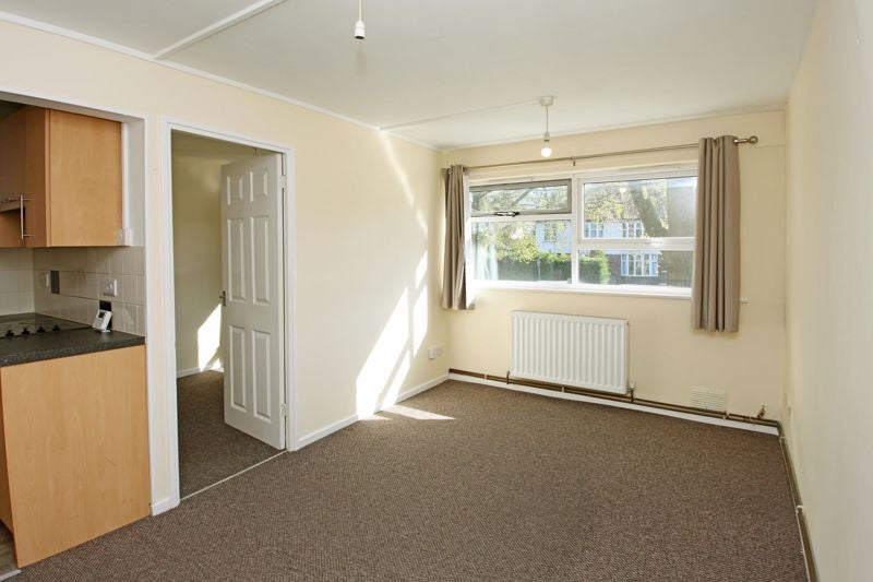 Flat Park Avenue in Madeley