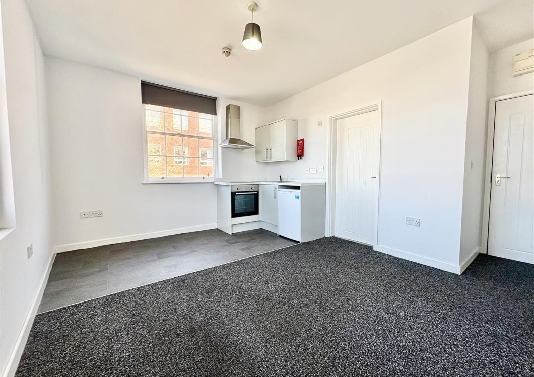 Room Bond Street in Wolverhampton