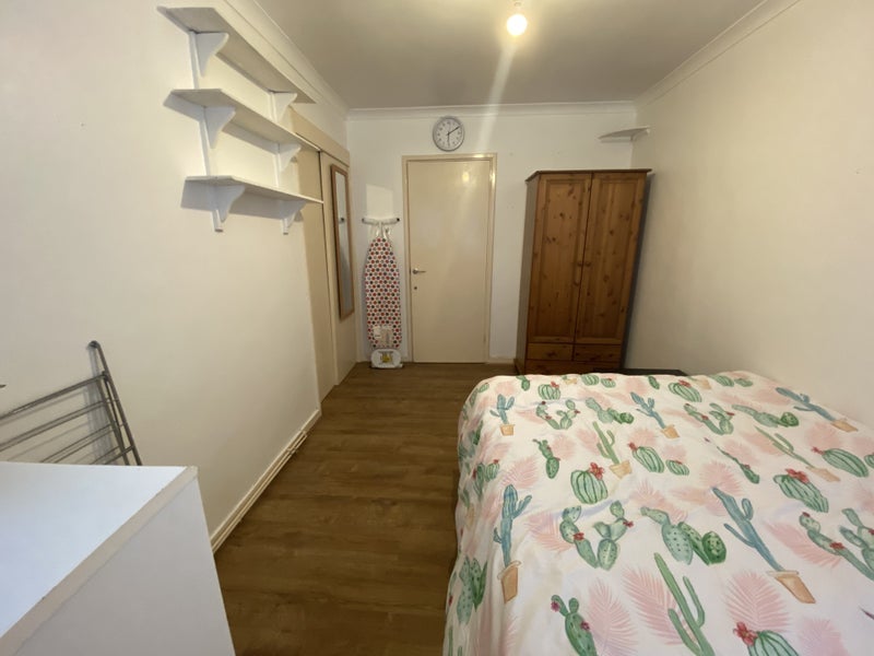 Room Mandeville Street in Greater London