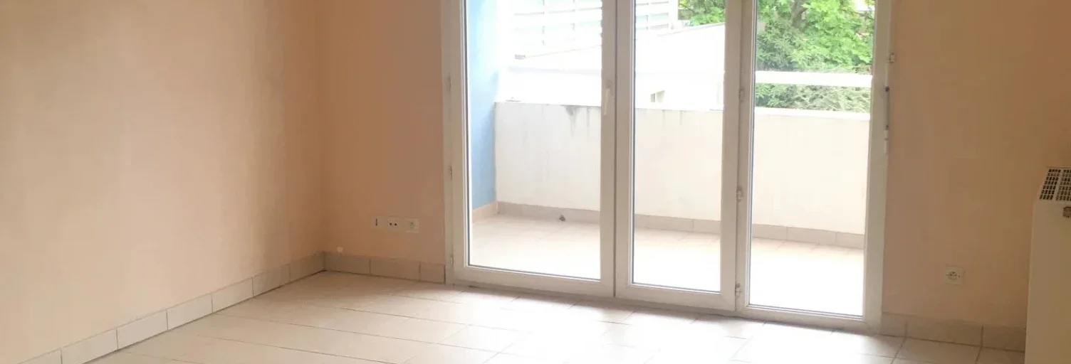 Appartement Rue Ernest Renan à Vénissieux