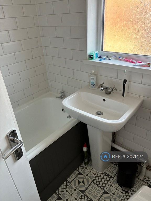 Room Southbourne Avenue in Portsmouth