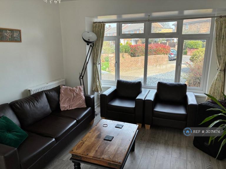Room Southbourne Avenue in Portsmouth