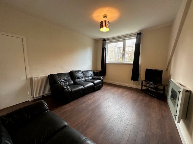 Flat Ashvale Place in Aberdeen City