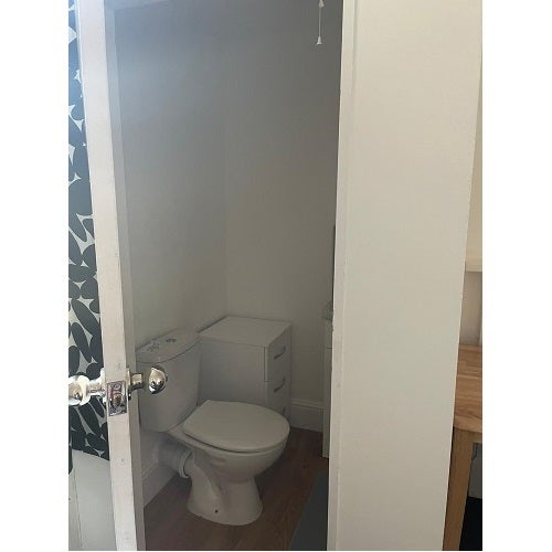 Room Churchfield Road in Greater London