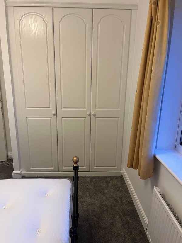 Room Hanson Drive in Maidstone