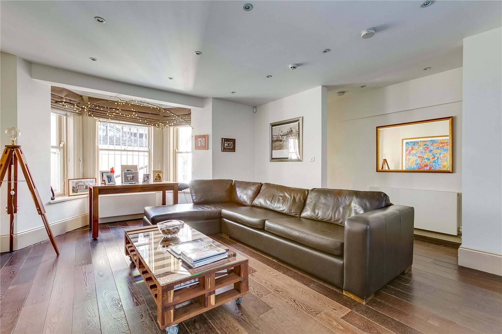 House Powis Gardens in Greater London