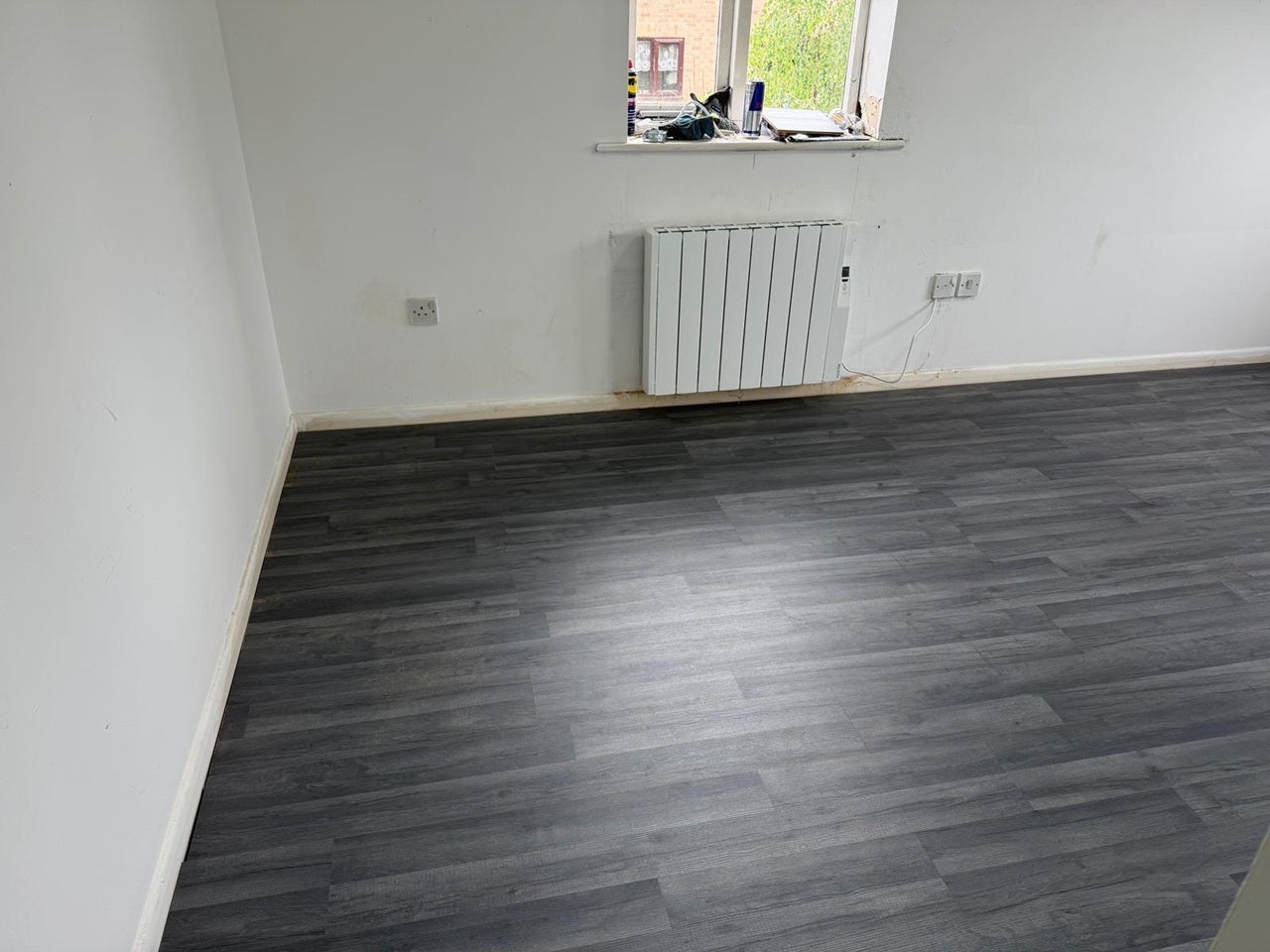 Flat Chestnut Road in Basildon