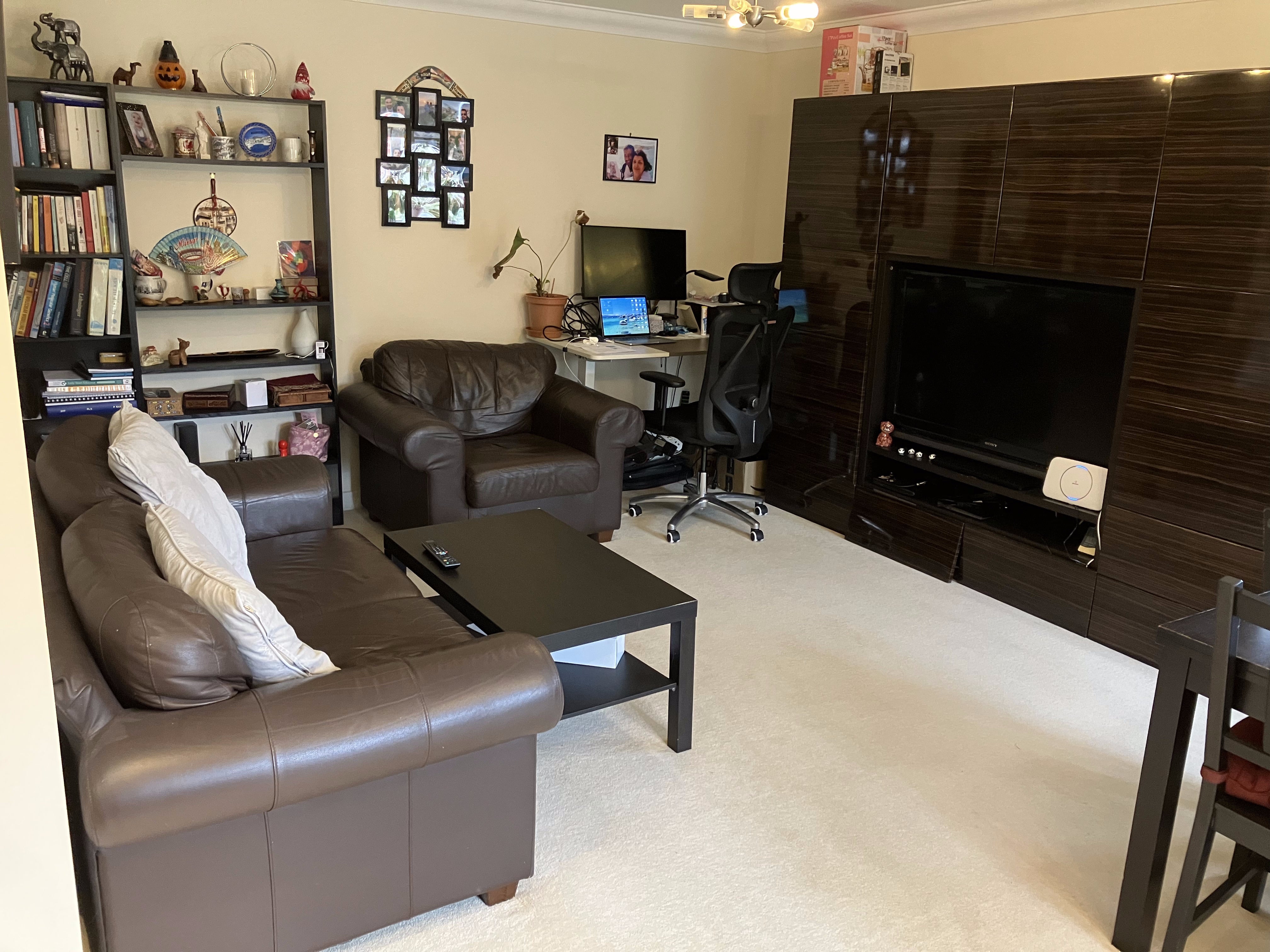 Flat Camborne Road in Greater London