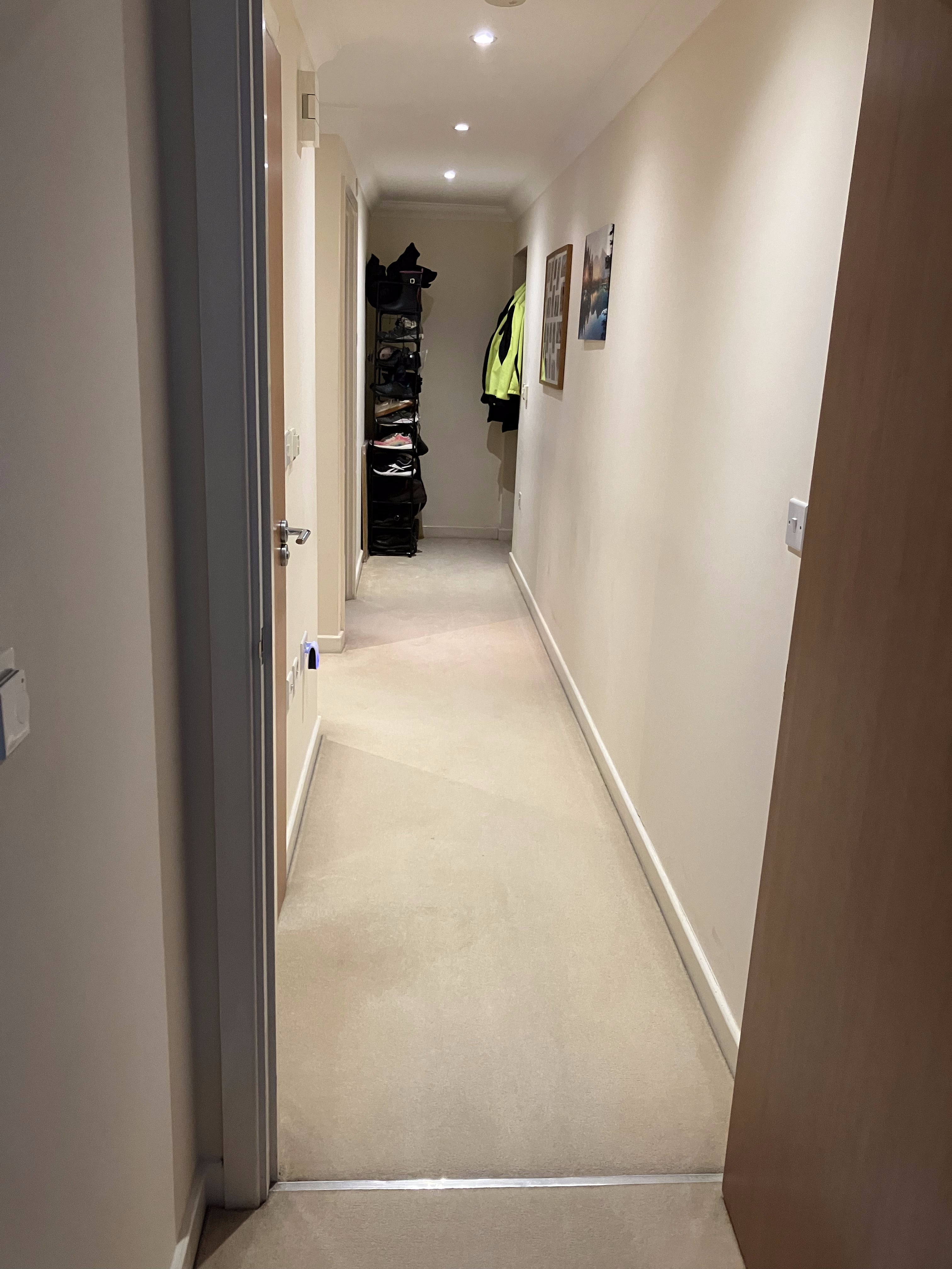 Flat Camborne Road in Greater London