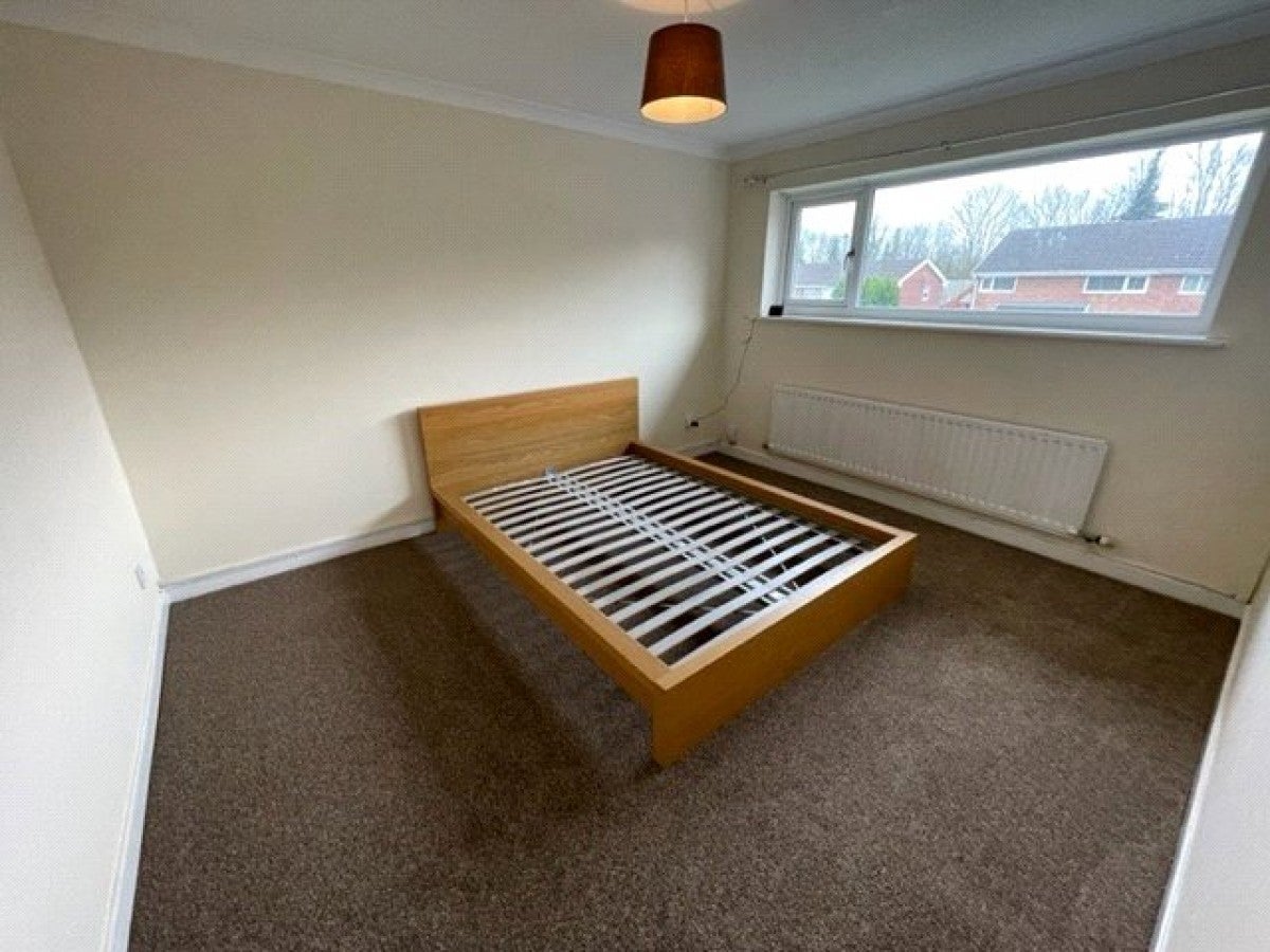 Flat Bardley Crescent in Huyton