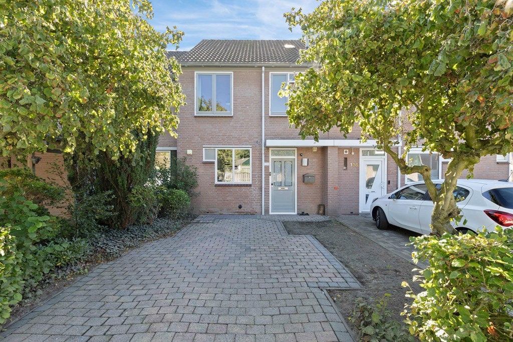 Huis Hollandhof 138 in Helmond