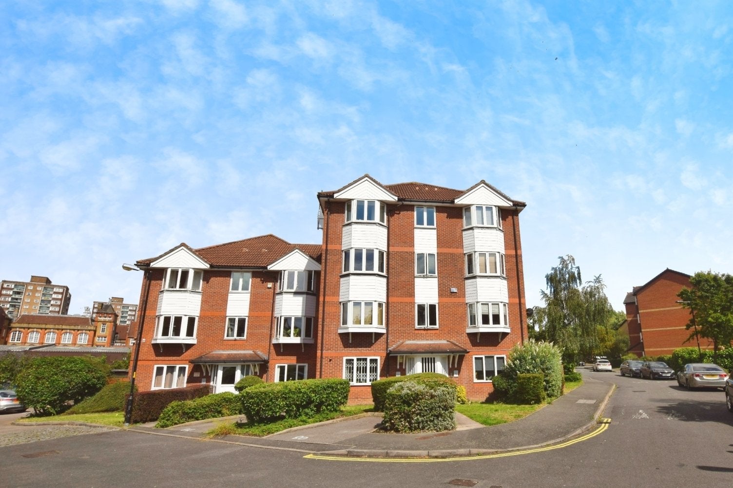 Flat Stubbs Drive in Greater London