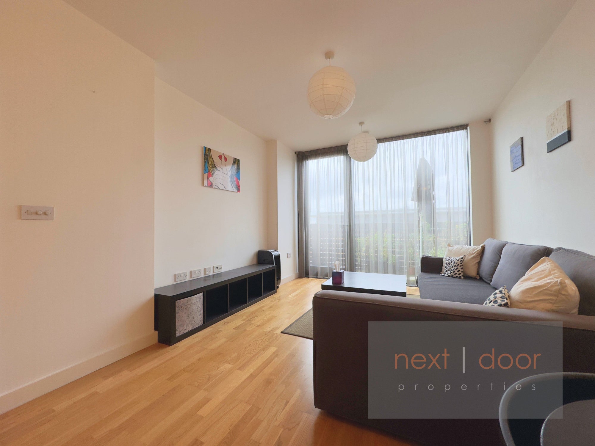 Flat Amelia Street in Greater London