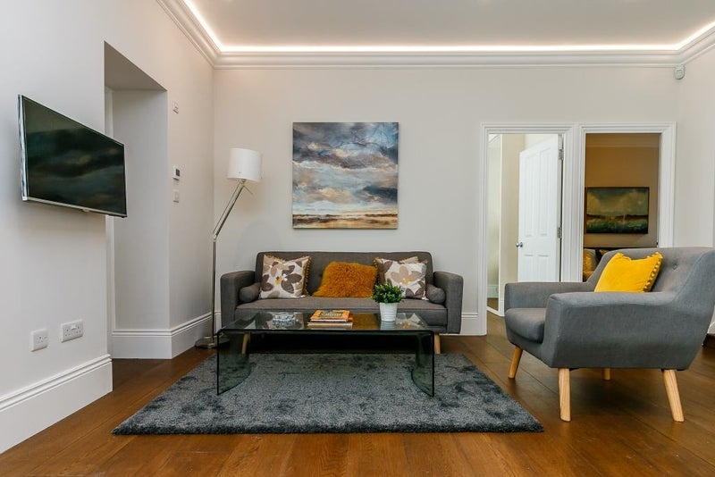 Room Thurleigh Road in Greater London